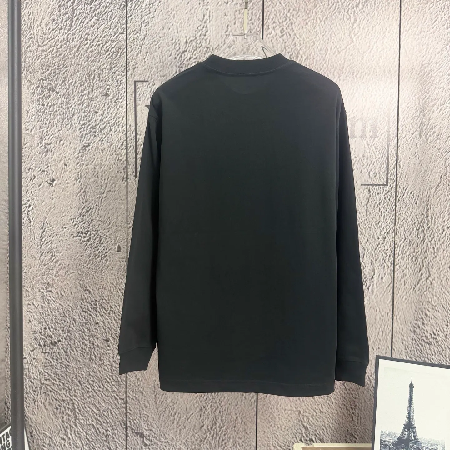 "𝙉𝙚𝙬⚜️Valentino" 2026* Autumn and Winter New Arrival Long Sleeve 350g Pure Cotton Foam Printed Men and Women Same Style Size: S M L XL XXL Color: White Black Coffee Brown